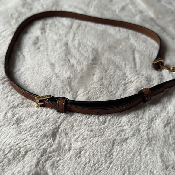 Michael Kors New Without Tags Large Wallet on a Chain Crossbody Clutch P… - Picture 8 of 11